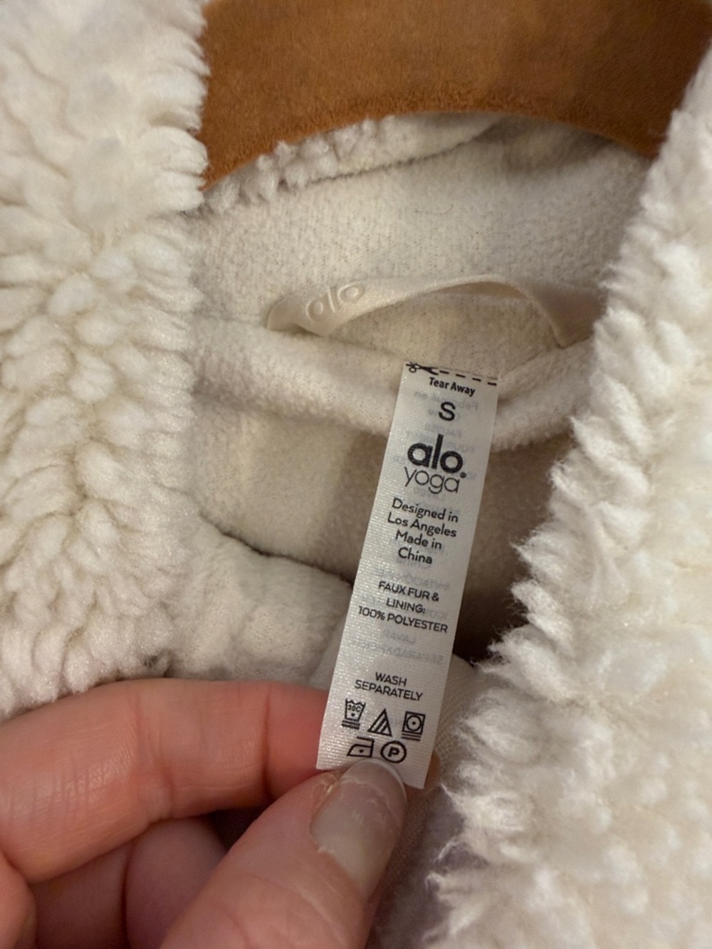 ALO Yoga Cream Sherpa Fleece Jacket - Picture 4 of 6